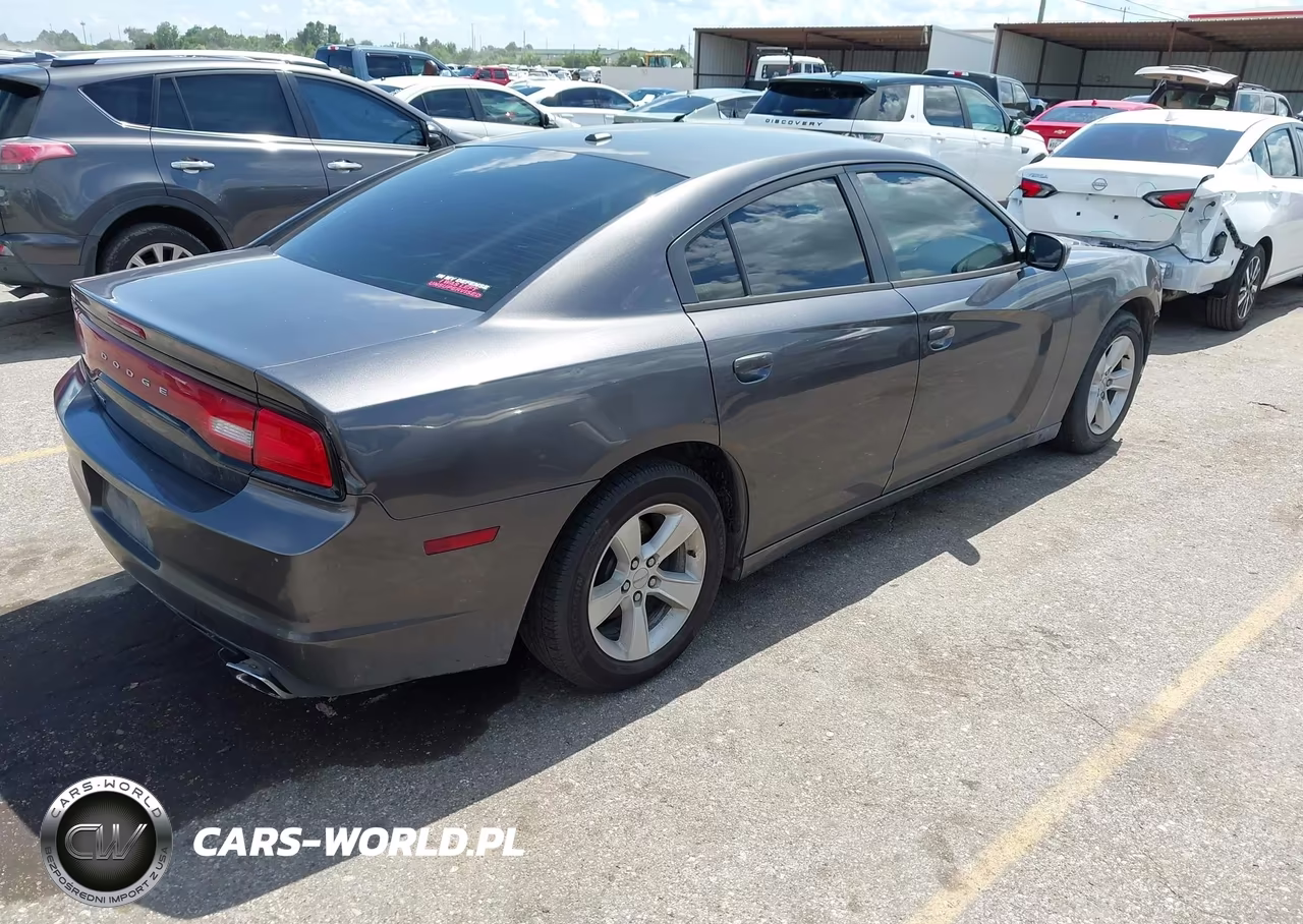 2013 Dodge Charger Se VIN:2C3CDXBG0DH555394 - 4