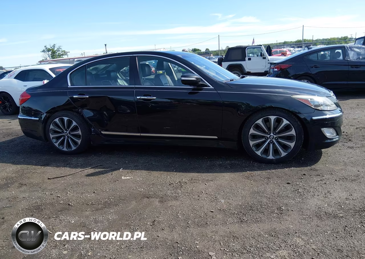 2013 Hyundai Genesis 5.0 R-Spec VIN:KMHGC4DH3DU241705 - 13