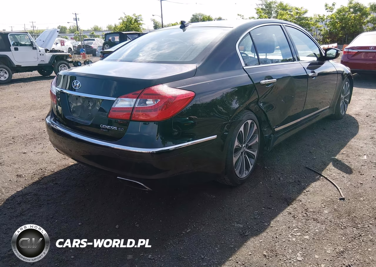 2013 Hyundai Genesis 5.0 R-Spec VIN:KMHGC4DH3DU241705 - 4
