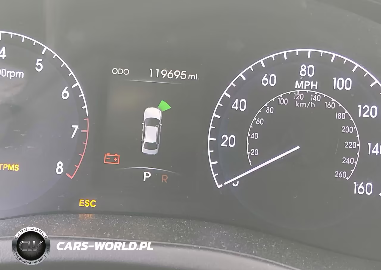 2013 Hyundai Genesis 5.0 R-Spec VIN:KMHGC4DH3DU241705 - 7