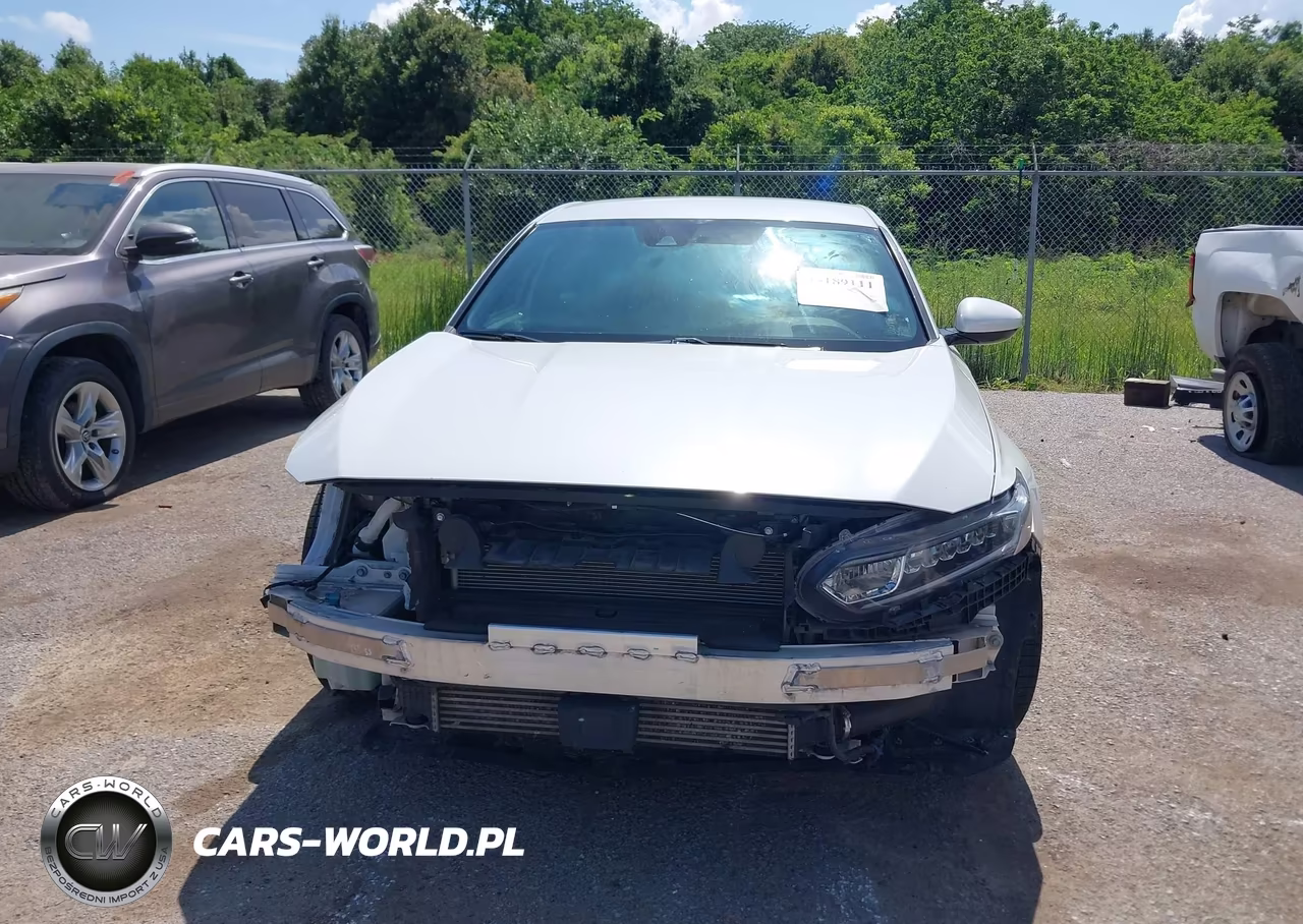2019 Honda Accord Sport VIN:1HGCV1F33KA156537 - 13