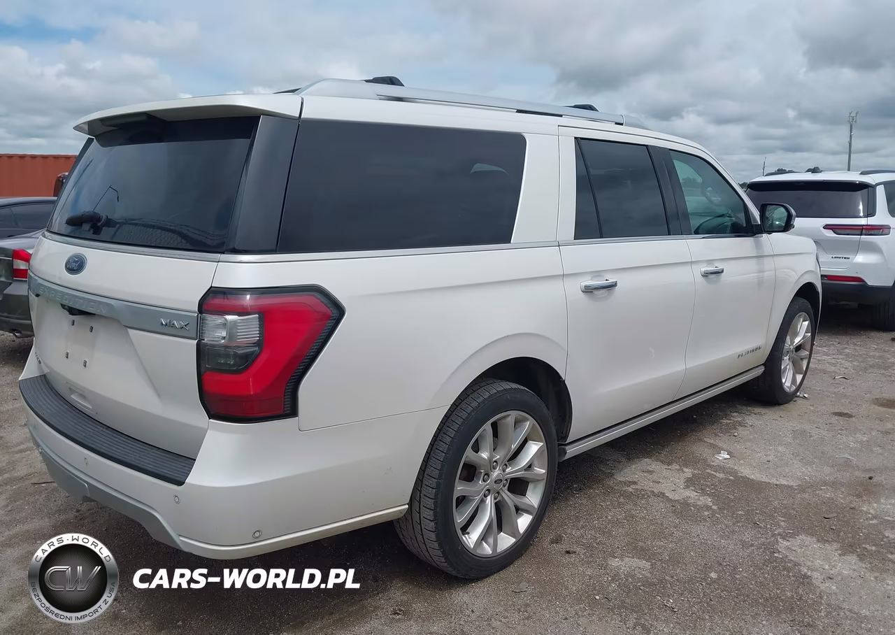 2018 Ford Expedition Max Platinum VIN:1FMJK1MTXJEA24038 - 4