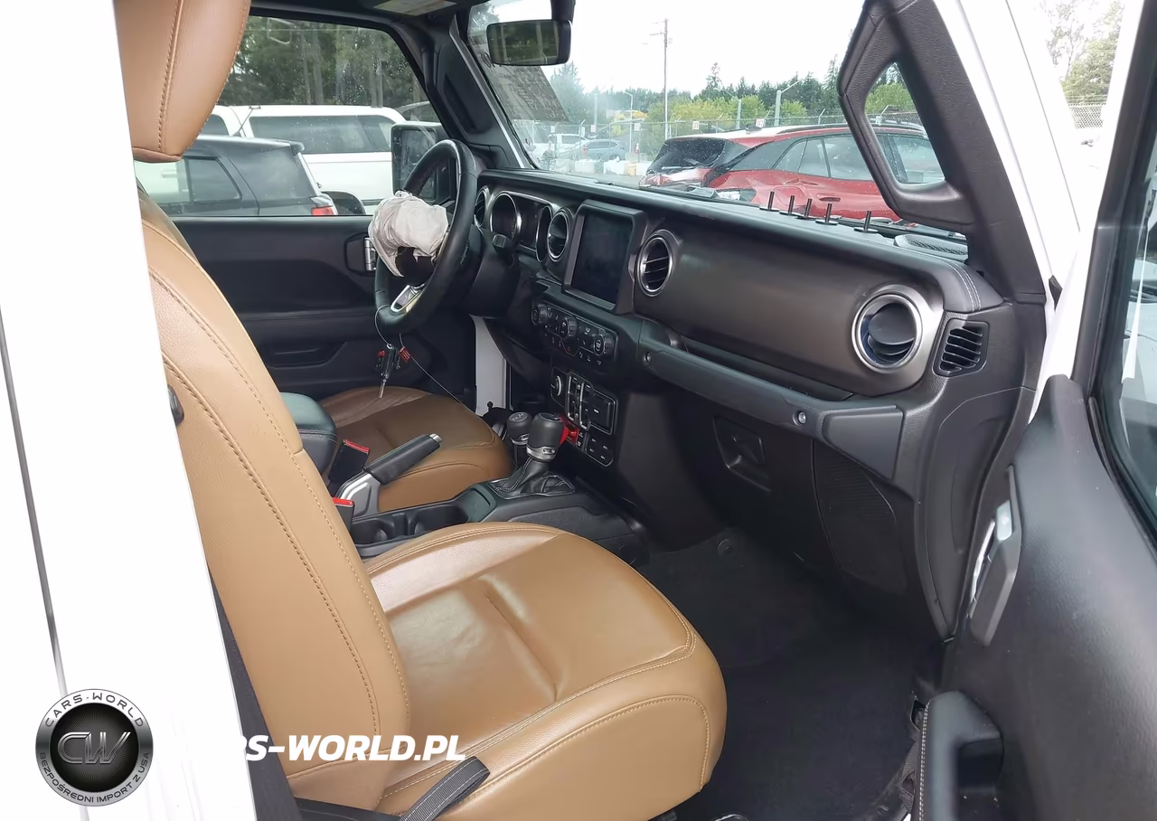 2020 Jeep Gladiator Rubicon VIN:1C6JJTBGXLL105216 - 17