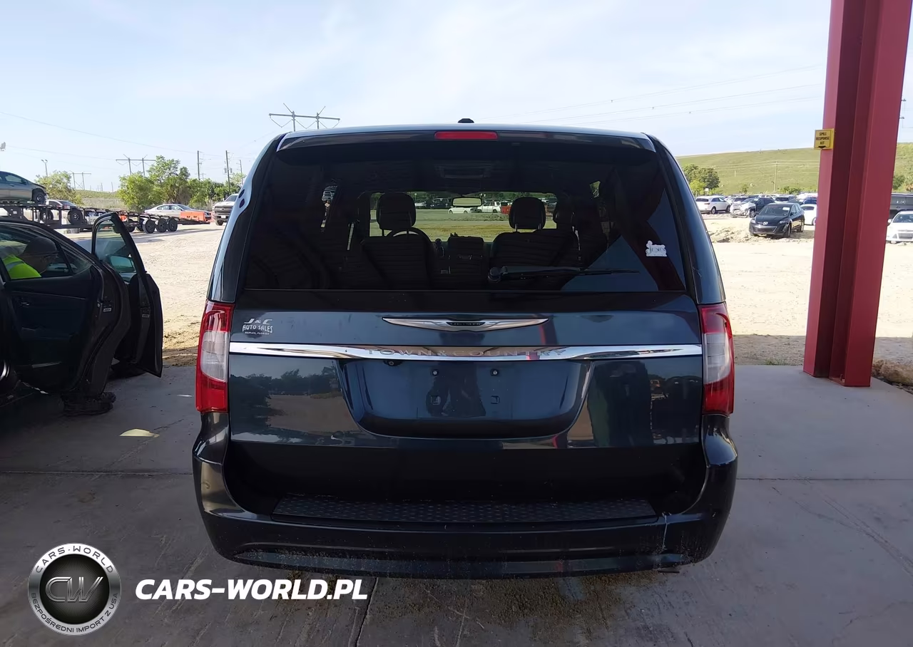2014 Chrysler Town & Country S VIN:2C4RC1HGXER367135 - 16