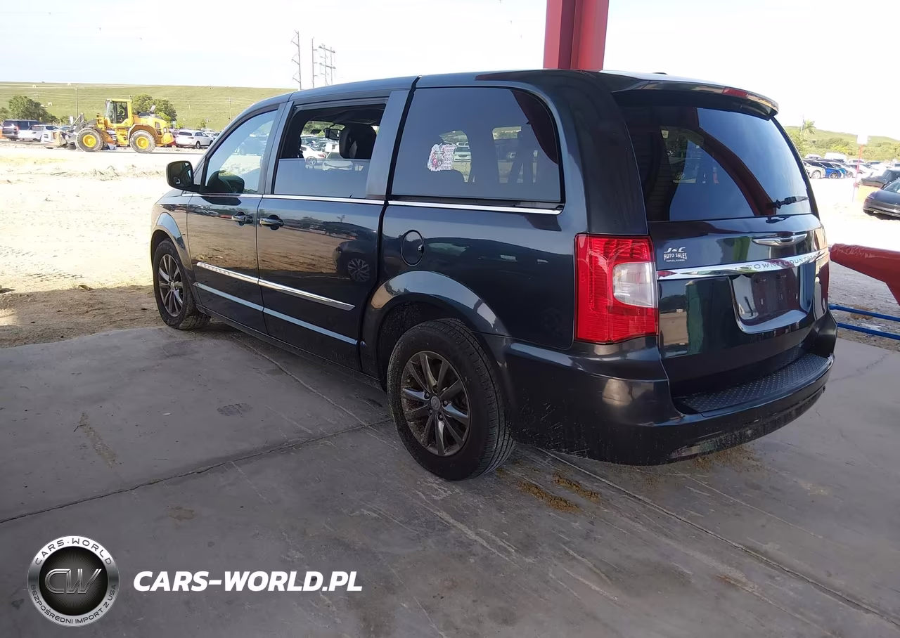 2014 Chrysler Town & Country S VIN:2C4RC1HGXER367135 - 3