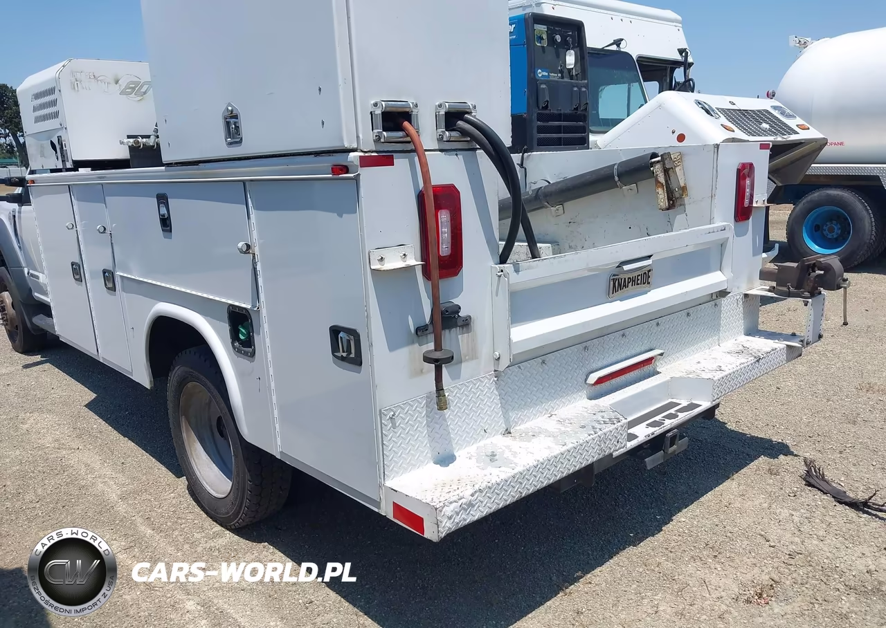 2018 Ford F-450 Chassis Xl VIN:1FDUF4GT8JEC46849 - 11