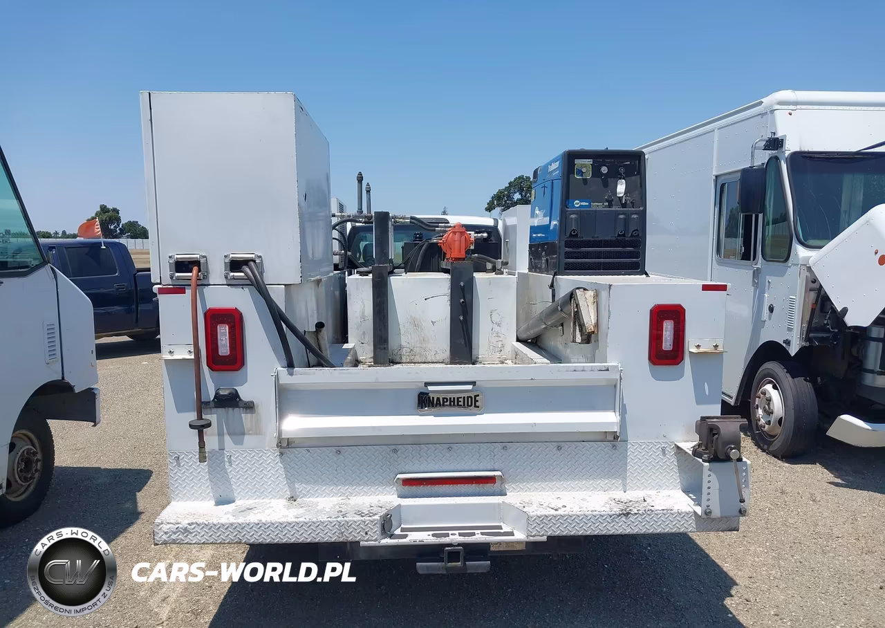 2018 Ford F-450 Chassis Xl VIN:1FDUF4GT8JEC46849 - 15