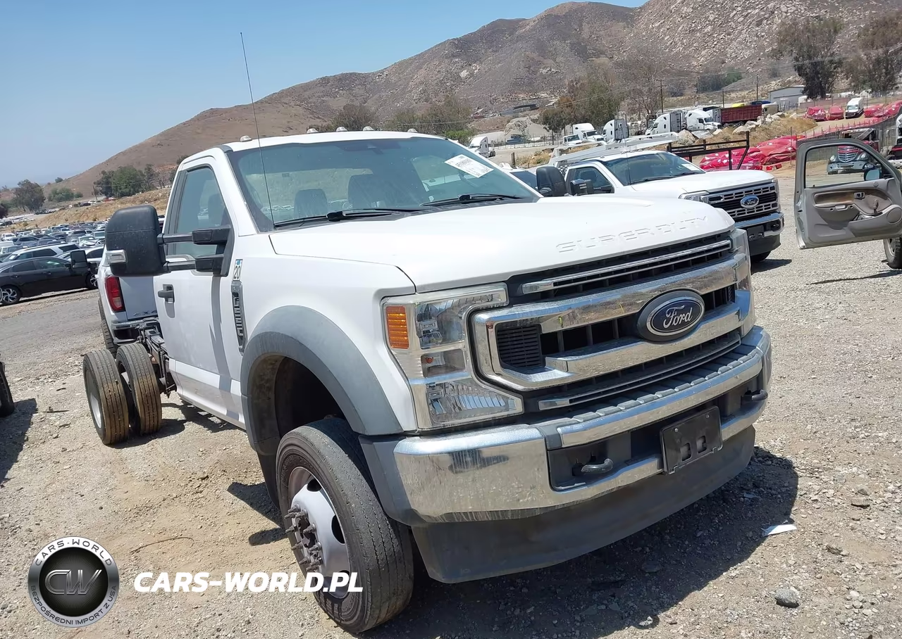 2020 Ford F-550 Chassis Xl – zdjęcie 1 z 17