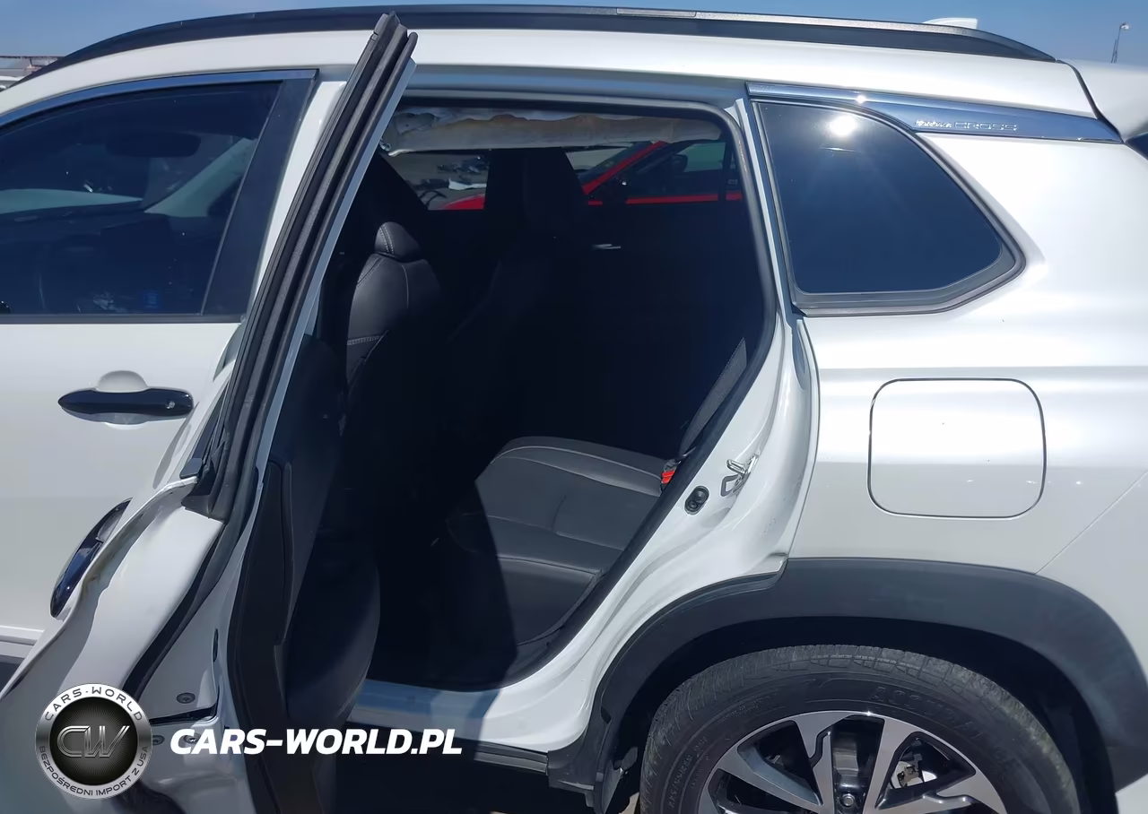 2022 Toyota Corolla Cross Xle VIN:7MUDAAAG8NV034875 - 8