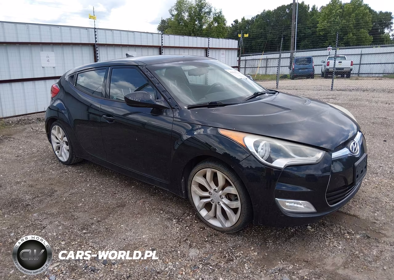 2013 Hyundai Veloster Base W-Black – zdjęcie 1 z 11