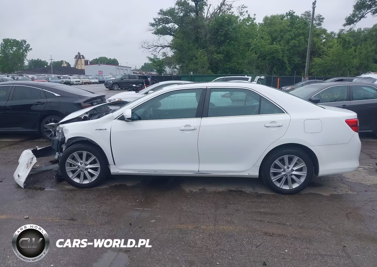 2014 Toyota Camry Hybrid Xle VIN:4T1BD1FK3EU115117 - 15