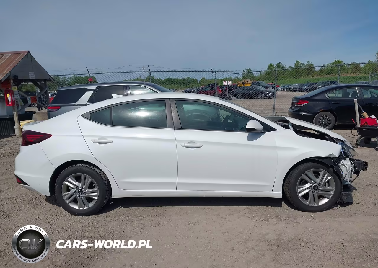 2020 Hyundai Elantra Sel VIN:5NPD84LF4LH585710 - 14