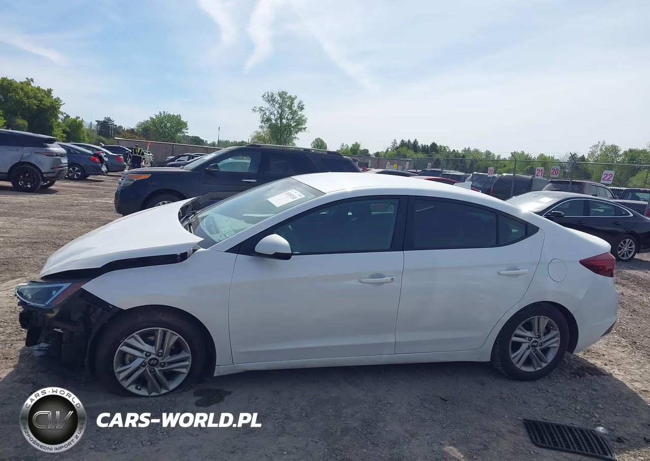 2020 Hyundai Elantra Sel VIN:5NPD84LF4LH585710 - 15