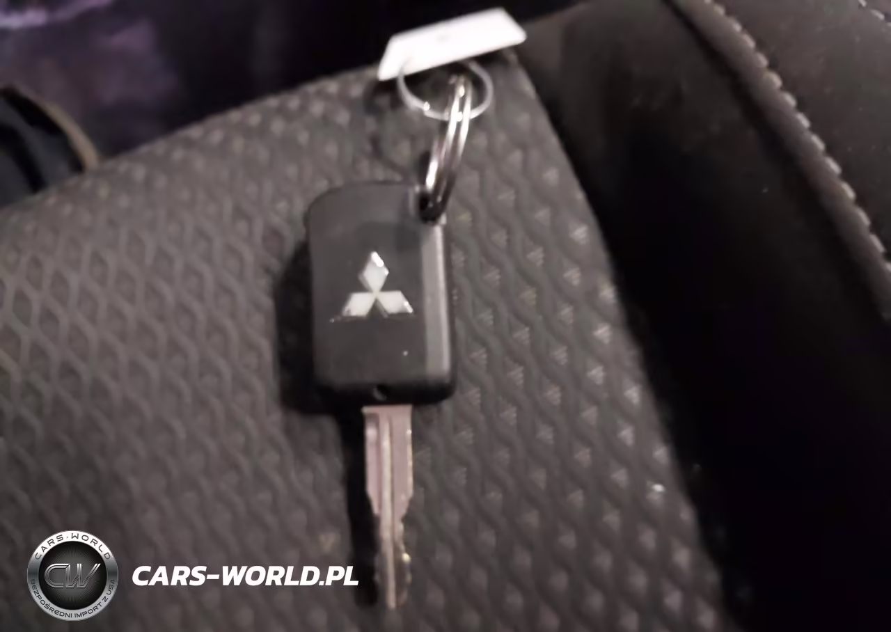 2018 Mitsubishi Outlander Es VIN:JA4AD2A3XJZ052742 - 11