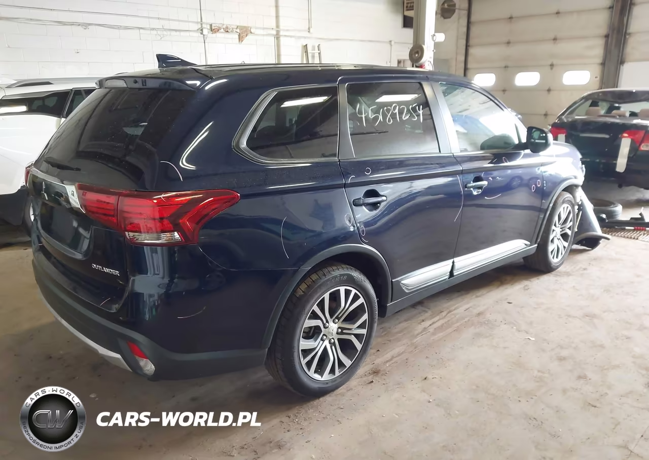 2018 Mitsubishi Outlander Es VIN:JA4AD2A3XJZ052742 - 4