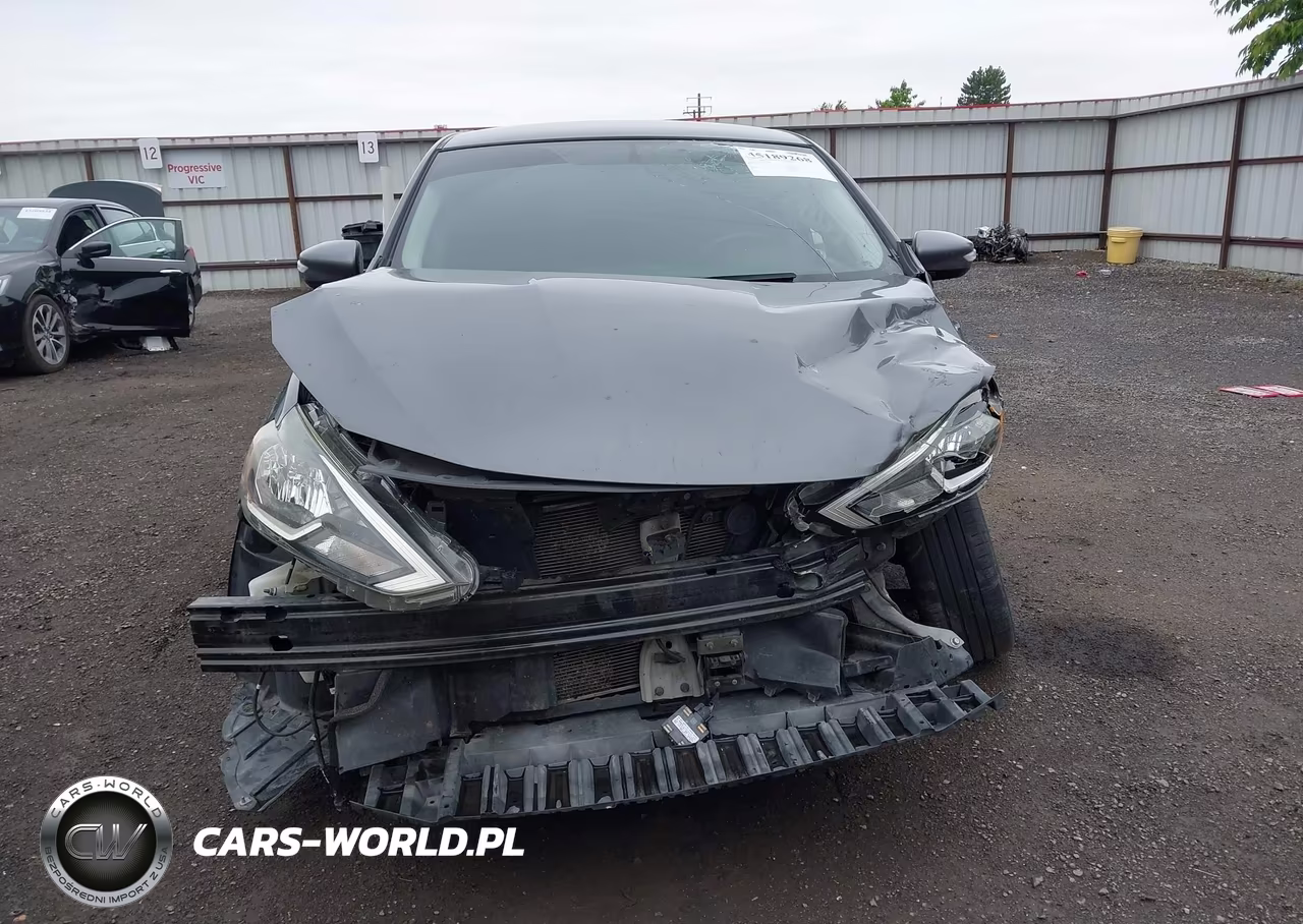 2018 Nissan Sentra Sr VIN:3N1AB7AP2JY325083 - 13
