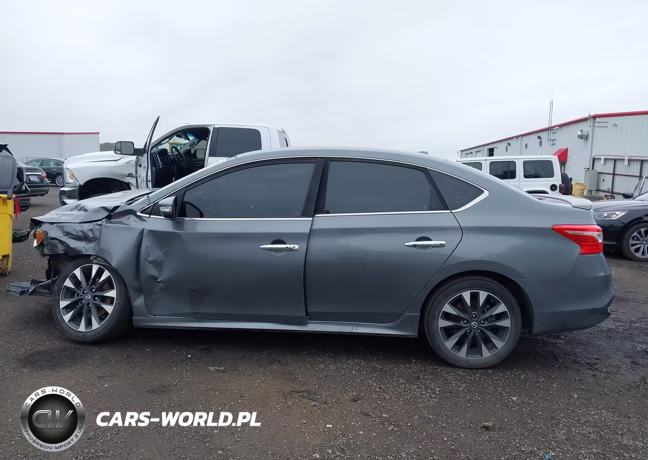 2018 Nissan Sentra Sr VIN:3N1AB7AP2JY325083 - 15