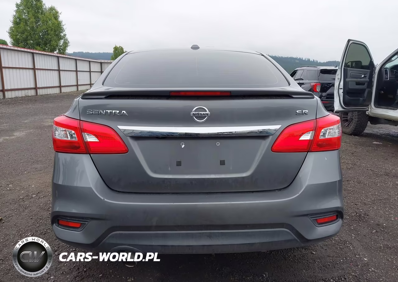 2018 Nissan Sentra Sr VIN:3N1AB7AP2JY325083 - 17