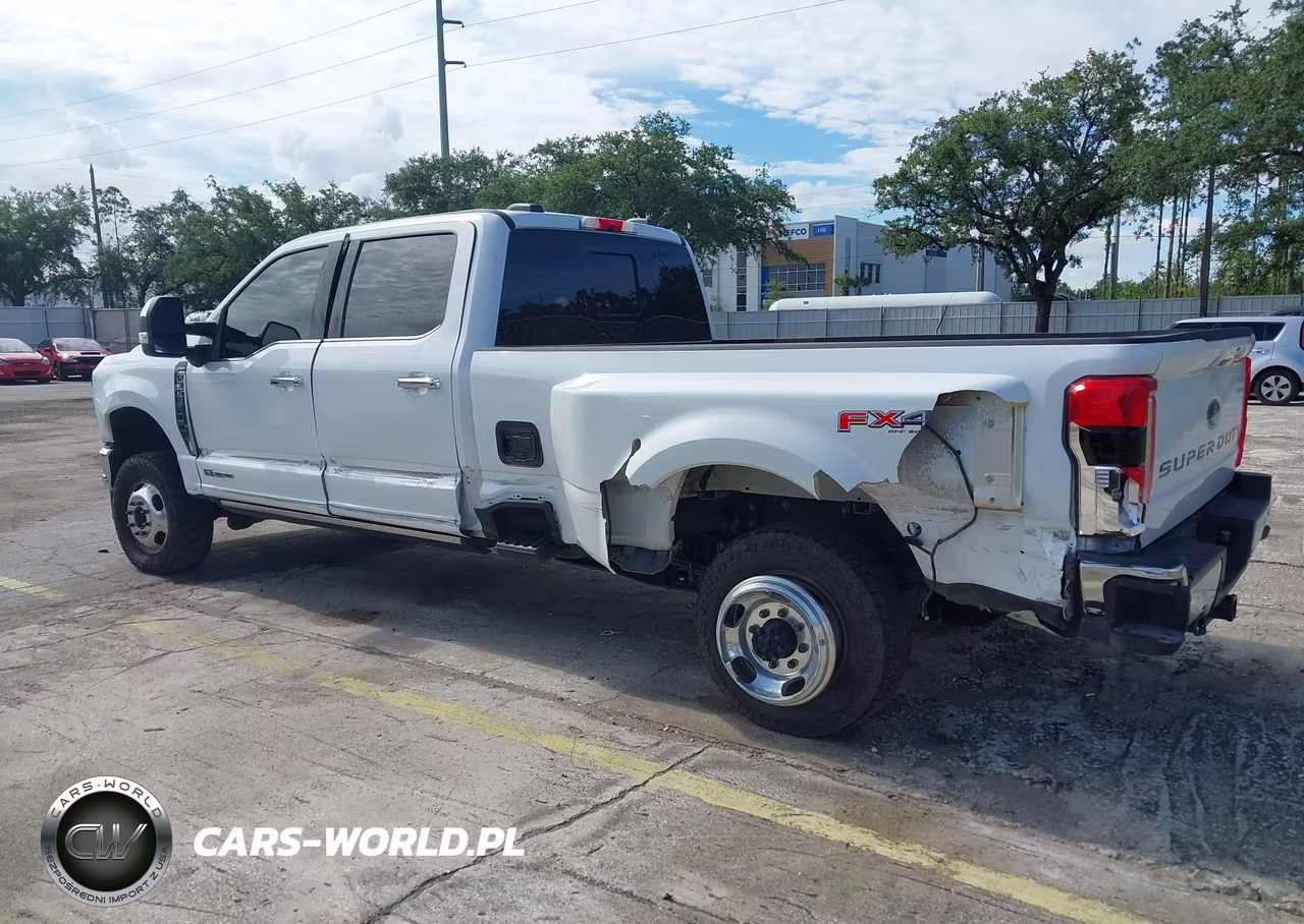 2025 Ford F-350 Lariat VIN:1FT8W3DT4SEC28435 - 11