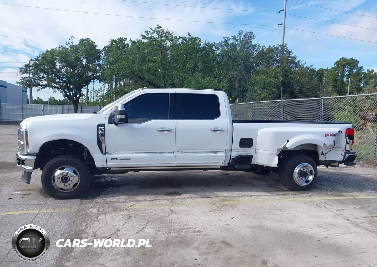 2025 Ford F-350 Lariat VIN:1FT8W3DT4SEC28435 - 17