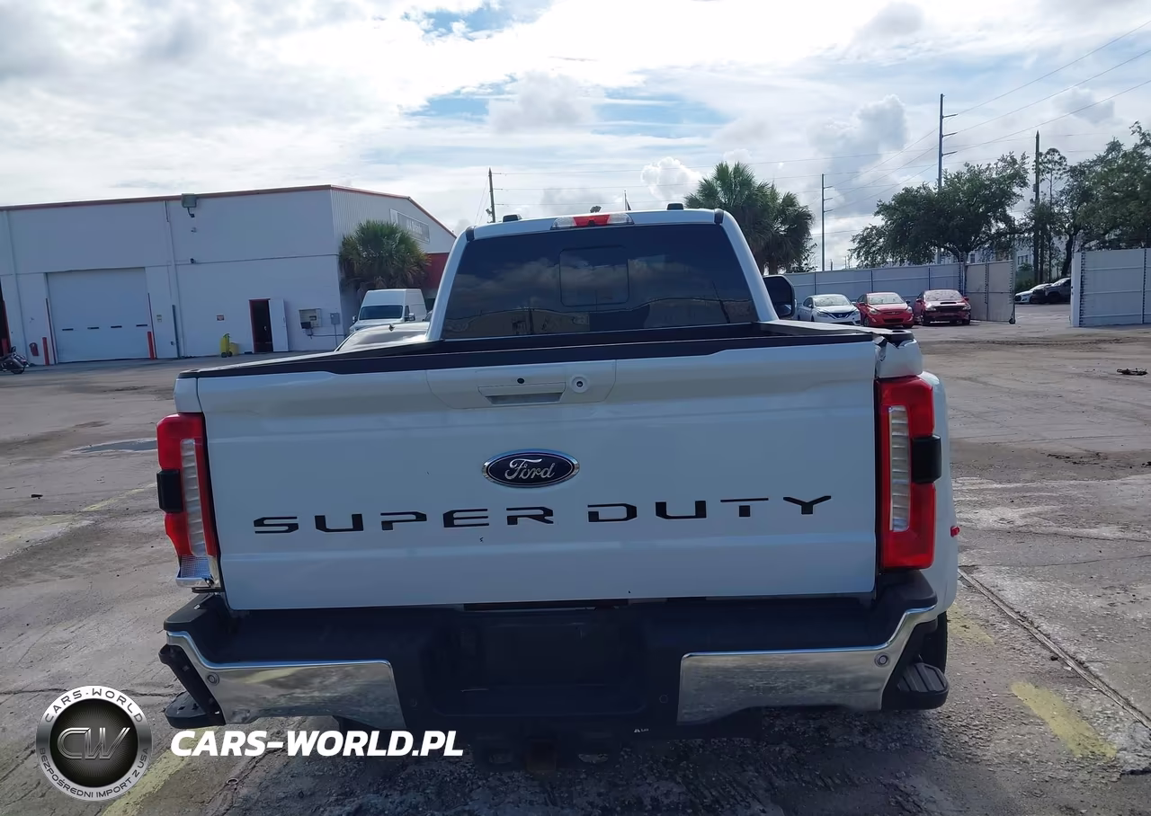 2025 Ford F-350 Lariat VIN:1FT8W3DT4SEC28435 - 18