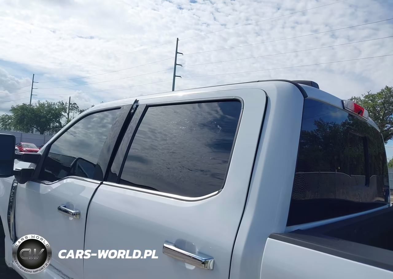 2025 Ford F-350 Lariat VIN:1FT8W3DT4SEC28435 - 19