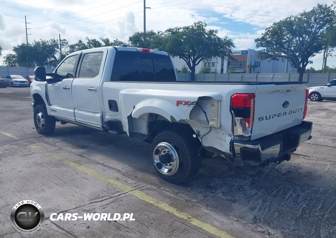 2025 Ford F-350 Lariat VIN:1FT8W3DT4SEC28435 - 3