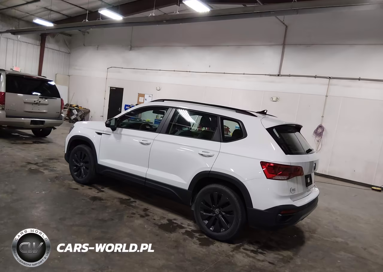 2022 Volkswagen Taos 1.5T S VIN:3VVAX7B25NM044931 - 3