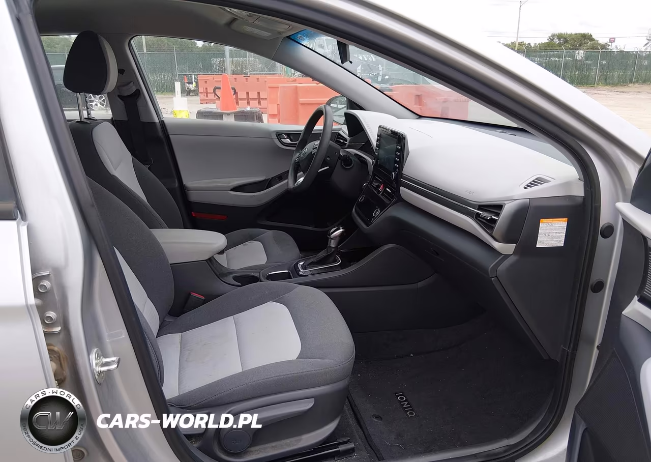 2020 Hyundai Ioniq Hybrid Blue VIN:KMHC65LC6LU229371 - 5