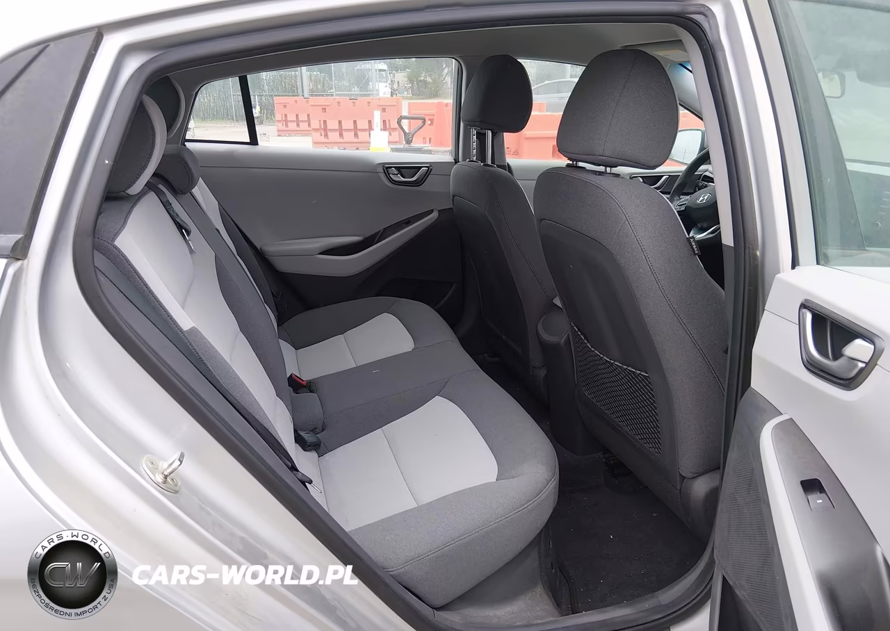 2020 Hyundai Ioniq Hybrid Blue VIN:KMHC65LC6LU229371 - 8