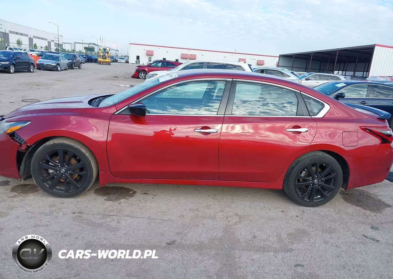 2017 Nissan Altima 2.5 Sr VIN:1N4AL3AP4HC173030 - 14