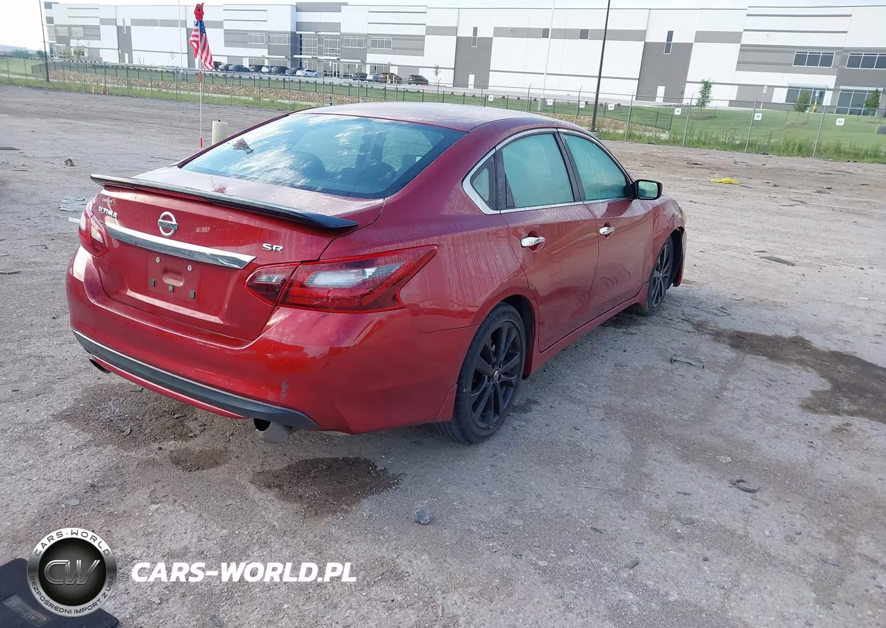 2017 Nissan Altima 2.5 Sr VIN:1N4AL3AP4HC173030 - 4