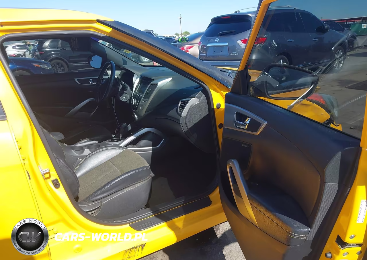 2016 Hyundai Veloster VIN:KMHTC6AD3GU254941 - 5