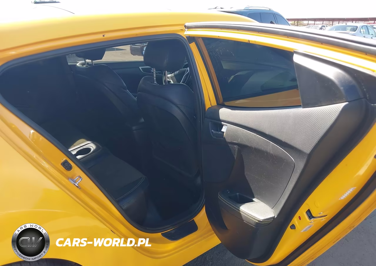 2016 Hyundai Veloster VIN:KMHTC6AD3GU254941 - 8