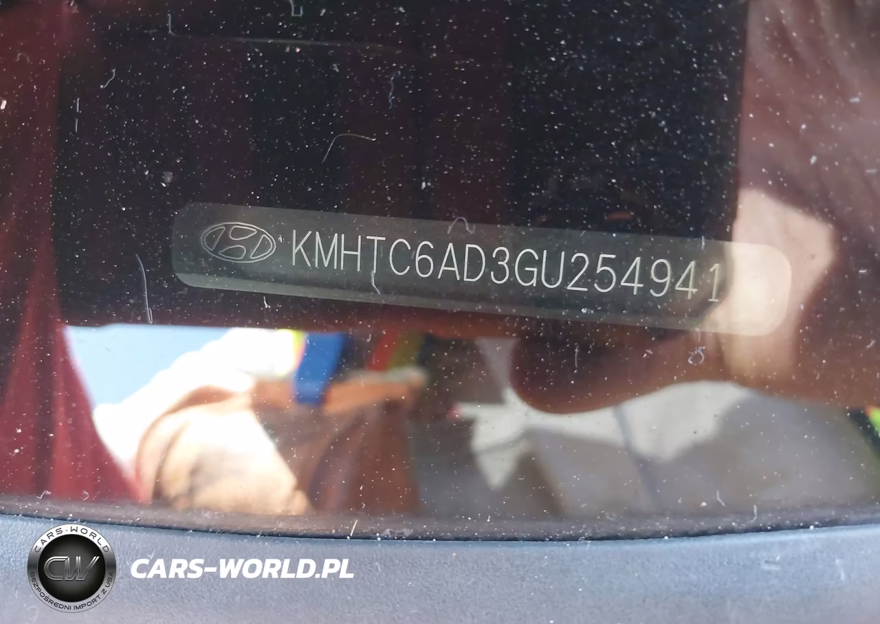 2016 Hyundai Veloster VIN:KMHTC6AD3GU254941 - 9