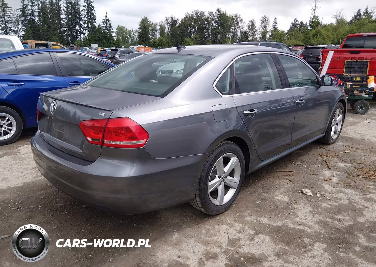 2013 Volkswagen Passat 2.5L Se VIN:1VWBP7A35DC050724 - 4