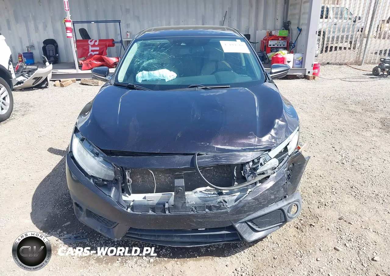 2016 Honda Civic Touring VIN:2HGFC1F97GH631638 - 11