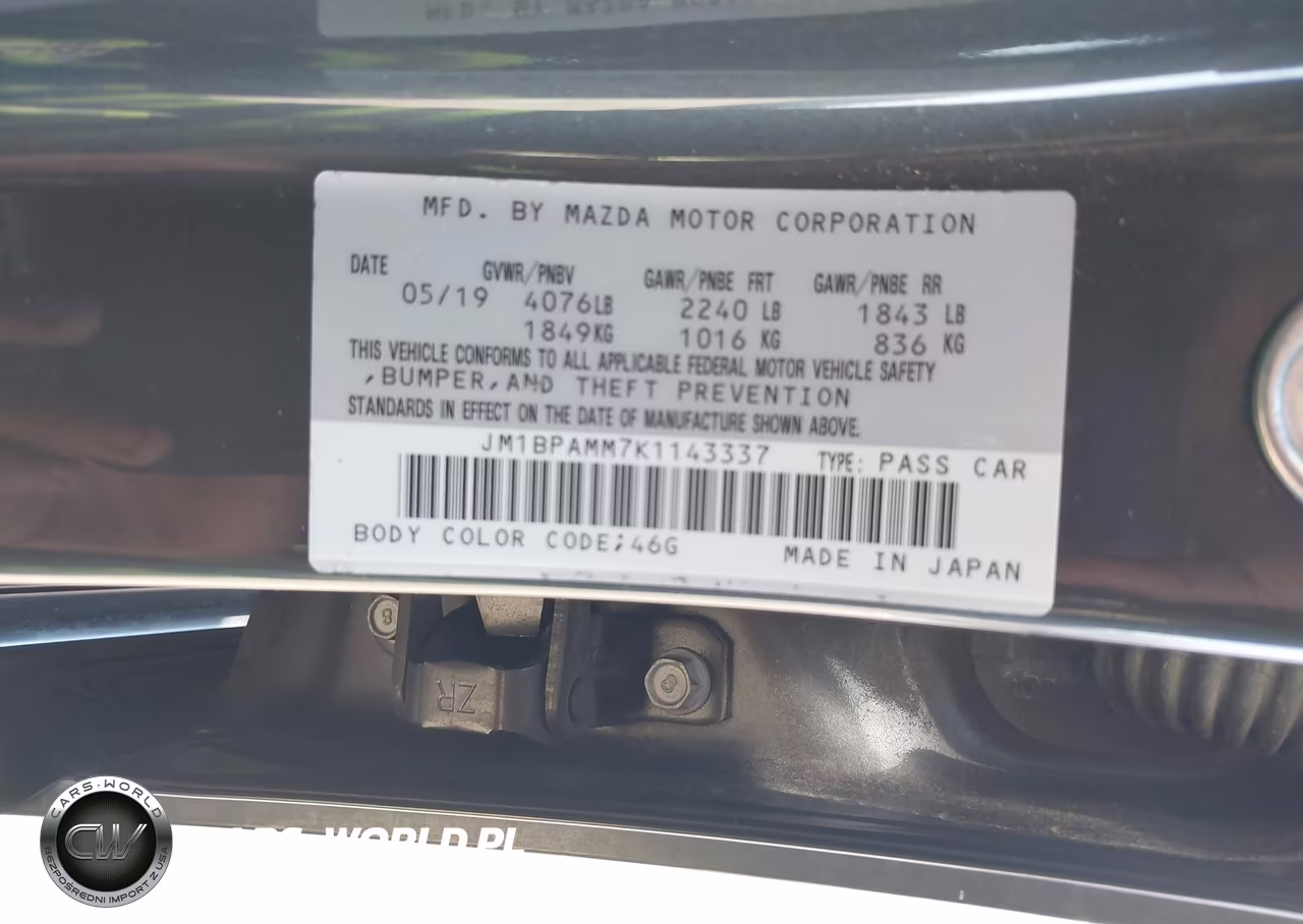 2019 Mazda Mazda3 Preferred Package VIN:JM1BPAMM7K1143337 - 9