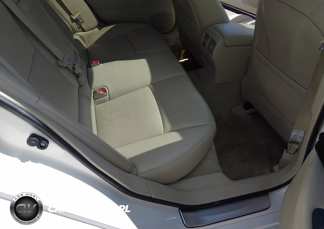 2017 Infiniti Q50 3.0T Premium VIN:JN1EV7AR0HM833043 - 8