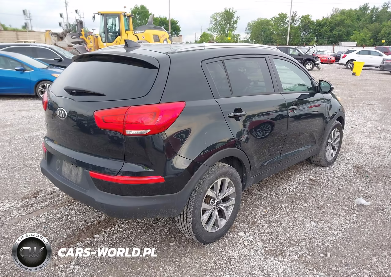 2015 Kia Sportage Lx VIN:KNDPB3AC0F7682333 - 4
