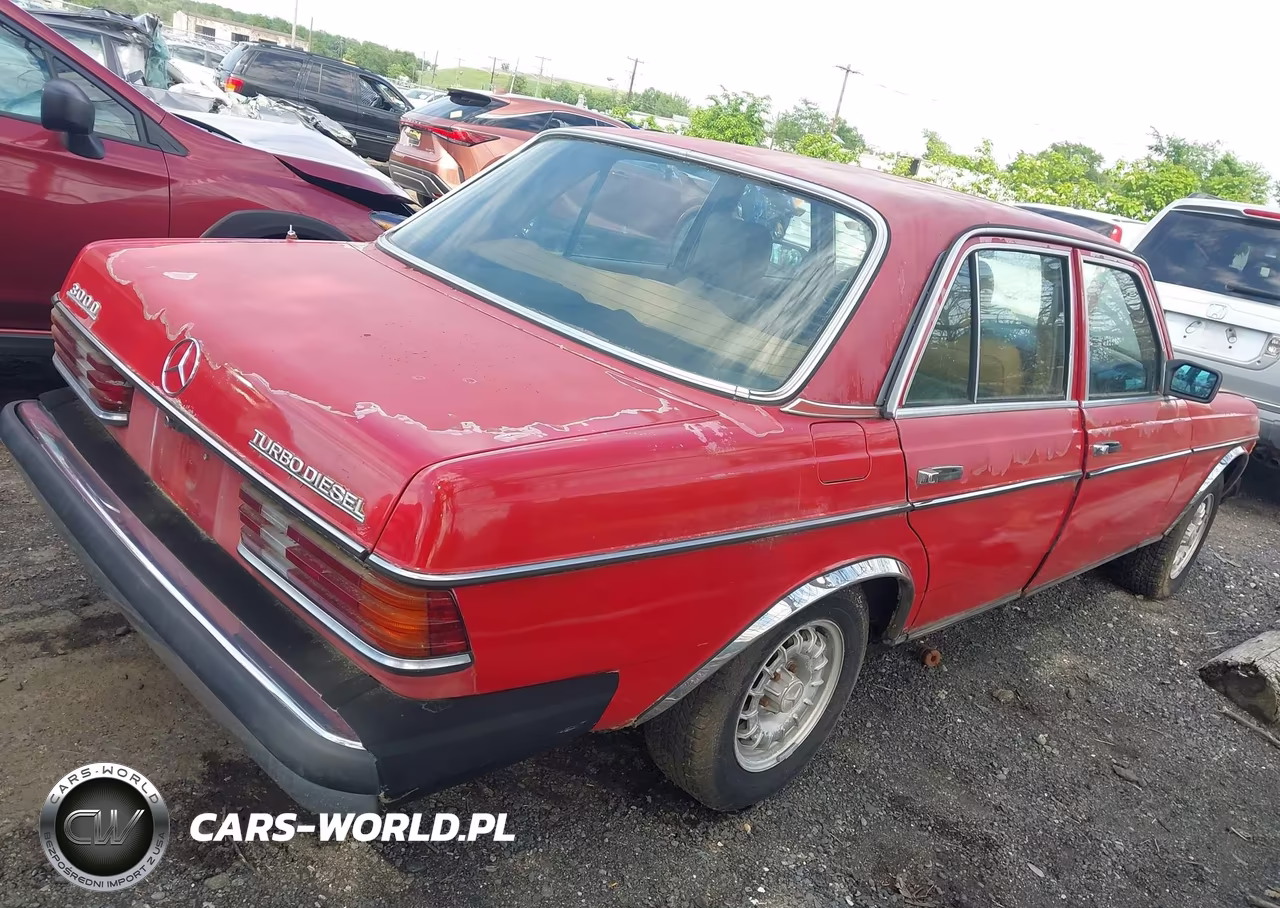 1985 Mercedes-Benz 300 Dt VIN:WDBAB33CXFA245413 - 4