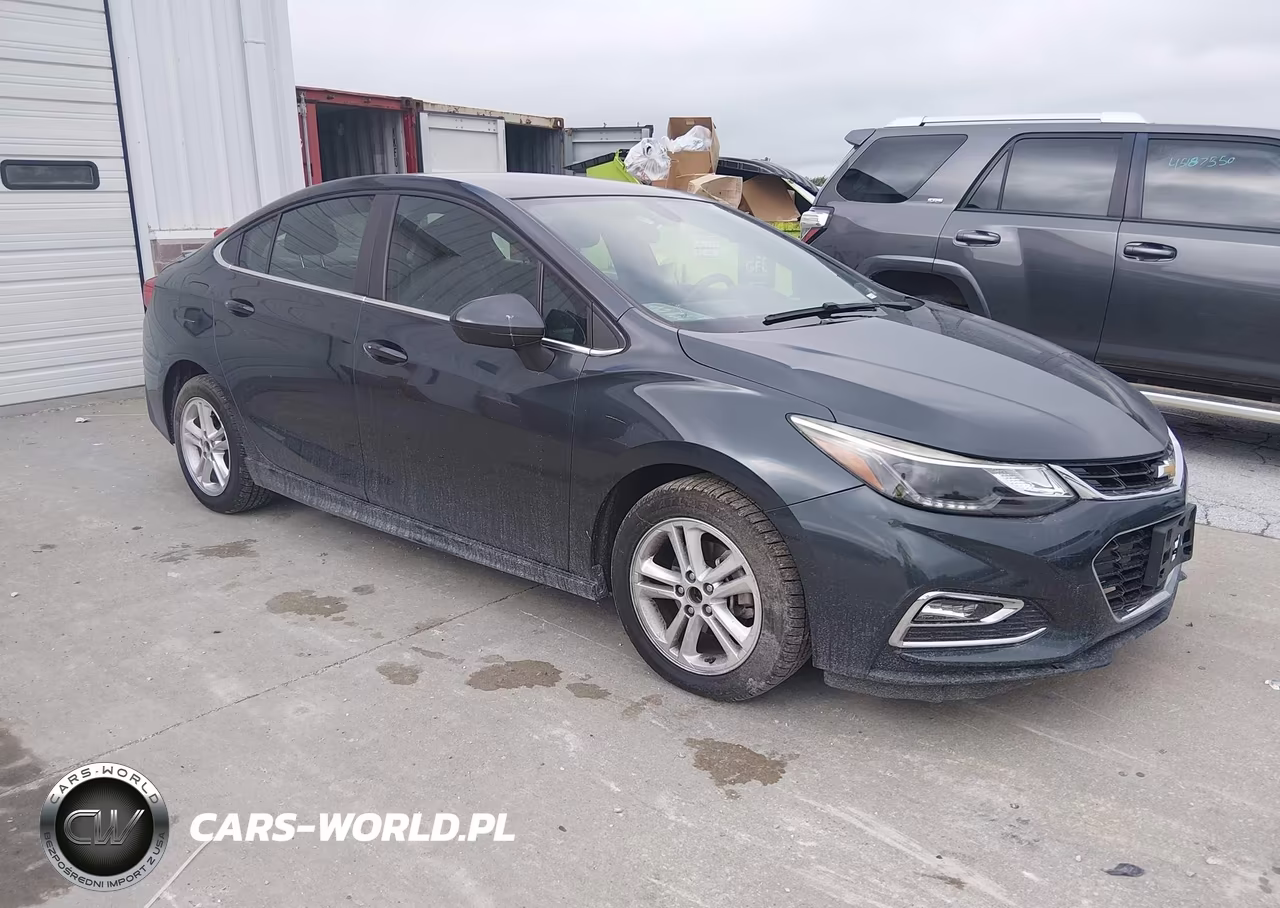 2017 Chevrolet Cruze Lt Auto – zdjęcie 1 z 16