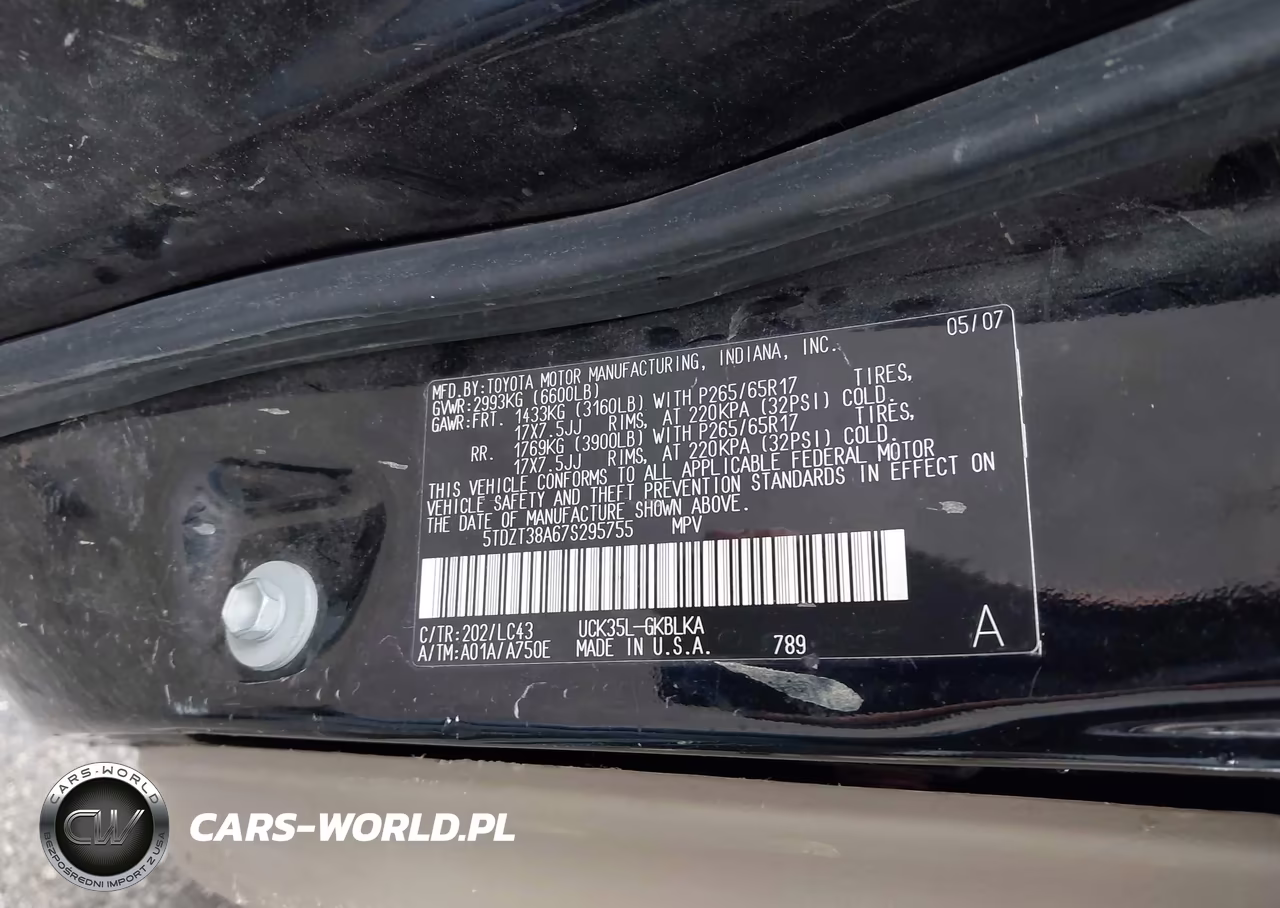 2007 Toyota Sequoia Limited V8 VIN:5TDZT38A67S295755 - 9