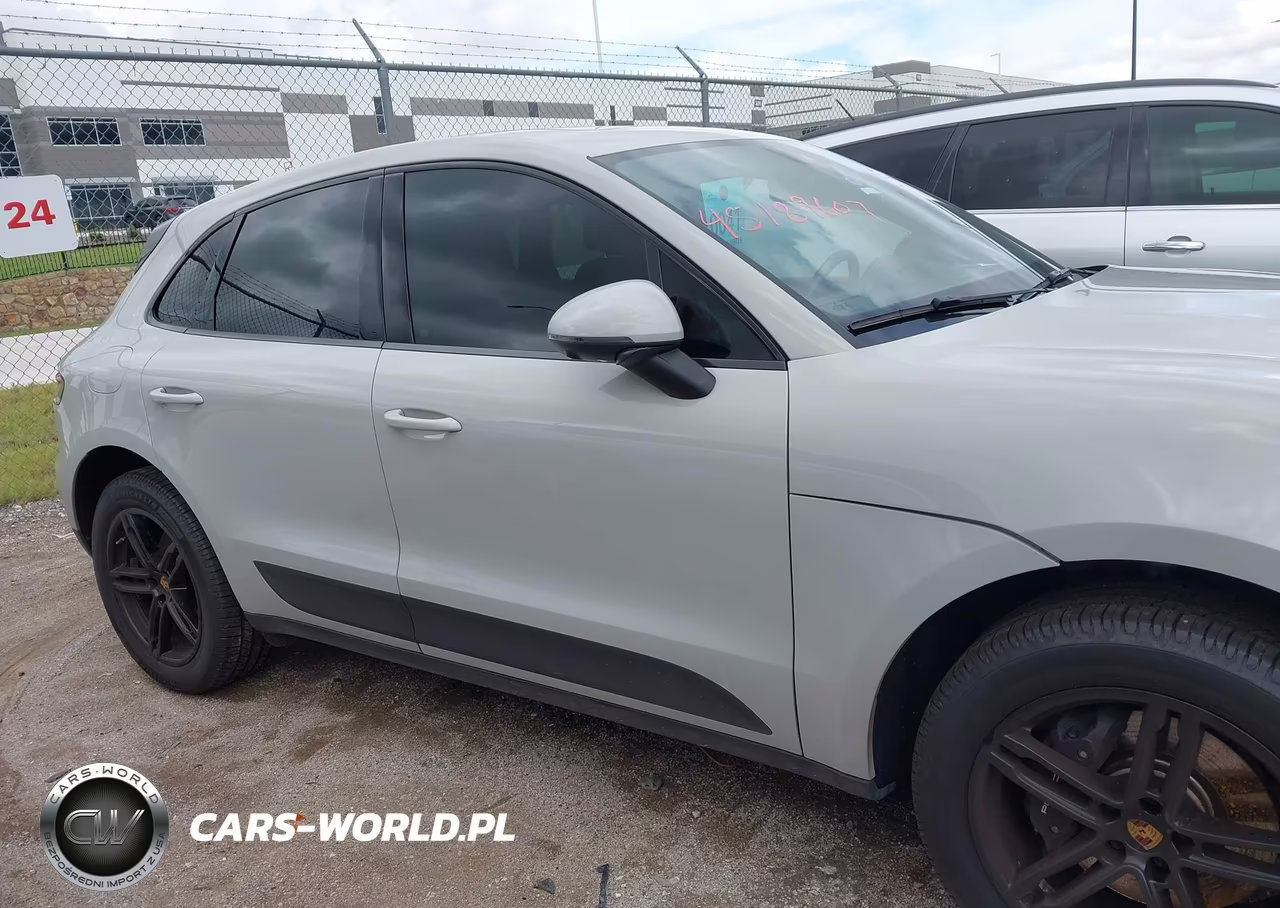 2021 Porsche Macan VIN:WP1AA2A55MLB13064 - 13