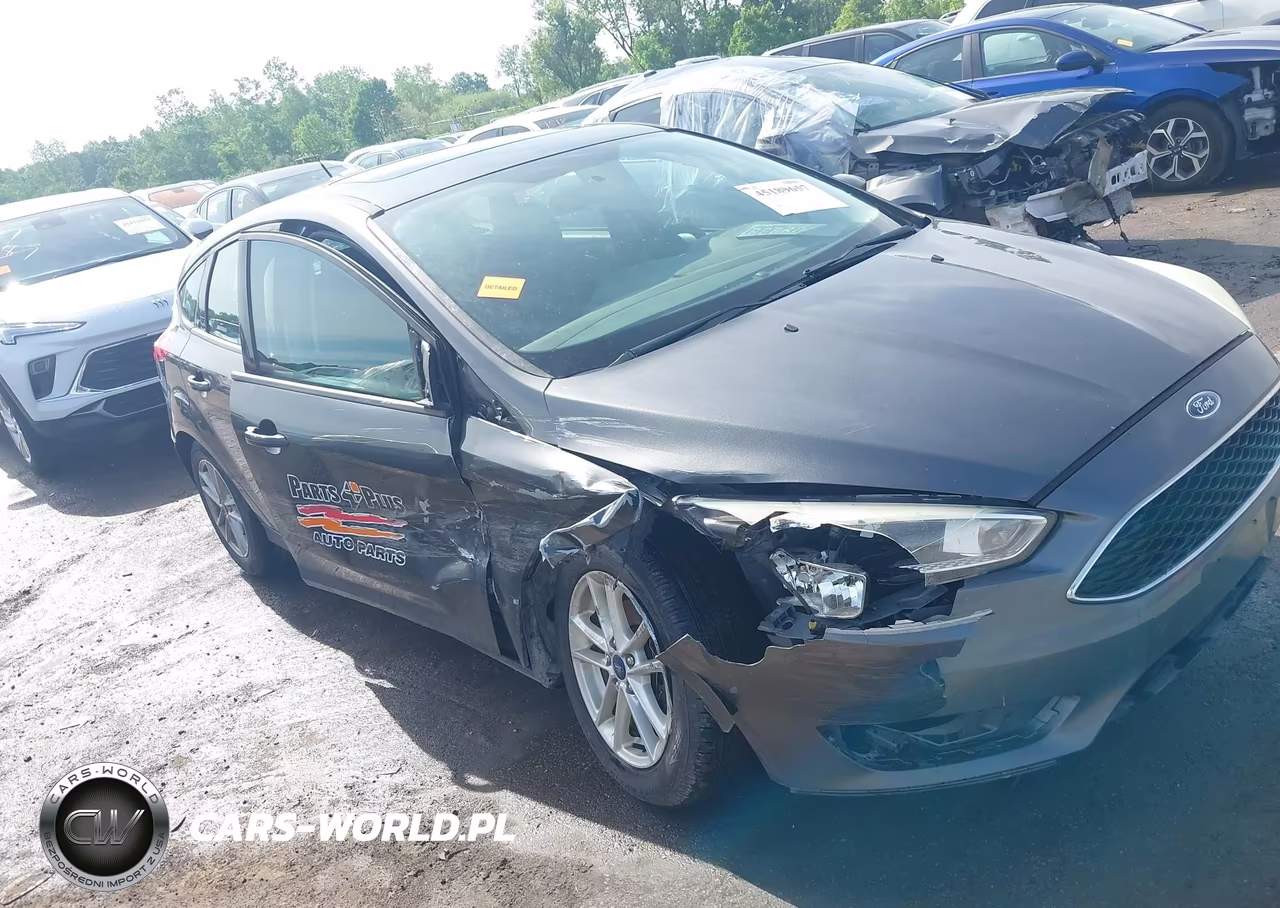 2016 Ford Focus Se VIN:1FADP3K24GL364000 - 6