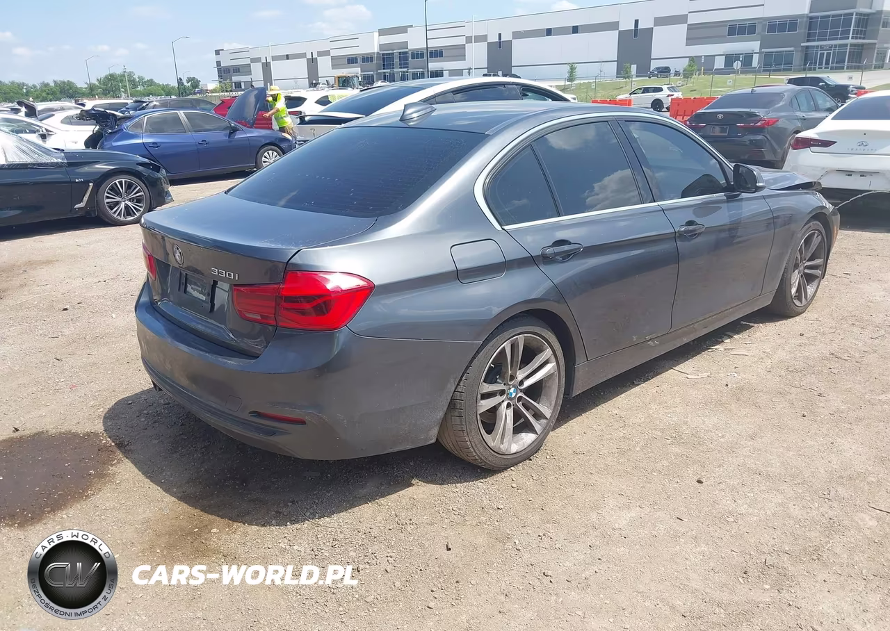 2018 BMW 330I VIN:WBA8B9G55JNU96594 - 4