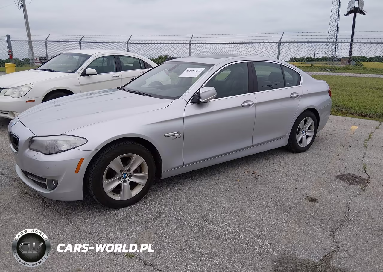 2012 BMW 528I xDrive VIN:WBAXH5C57CDW07096 - 2