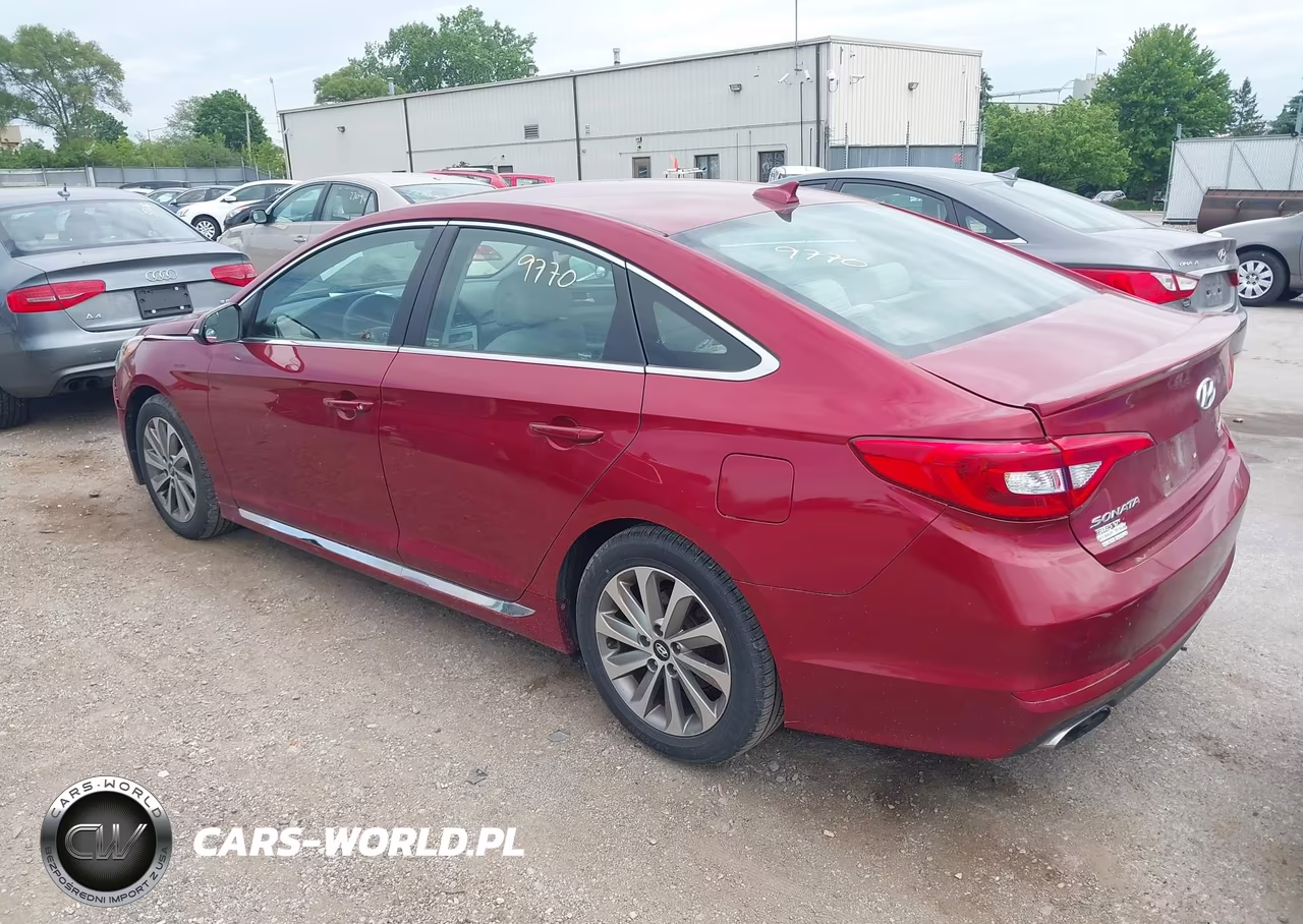 2015 Hyundai Sonata Sport VIN:5NPE34AF7FH210002 - 3