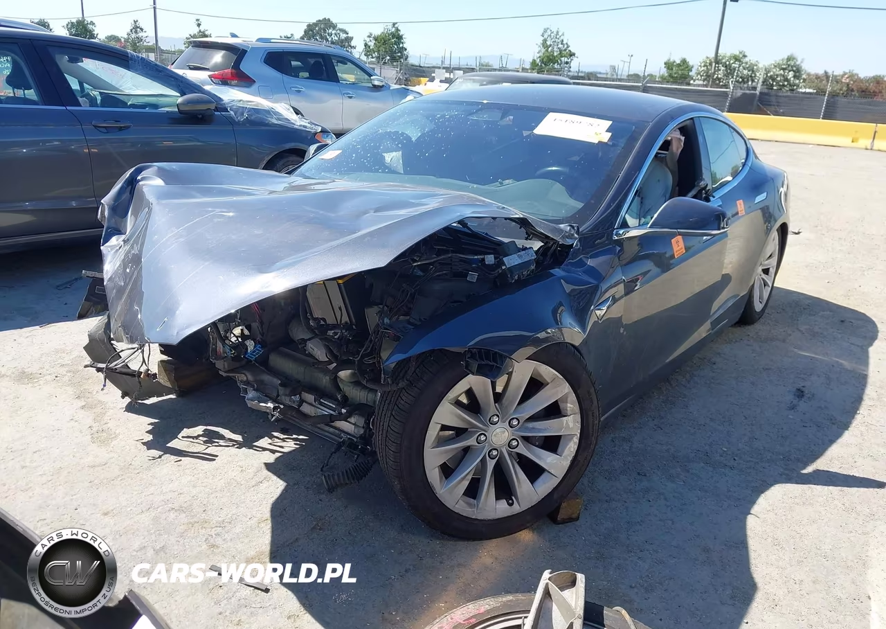 2017 Tesla Model S 60-75 VIN:5YJSA1E14HF185812 - 2