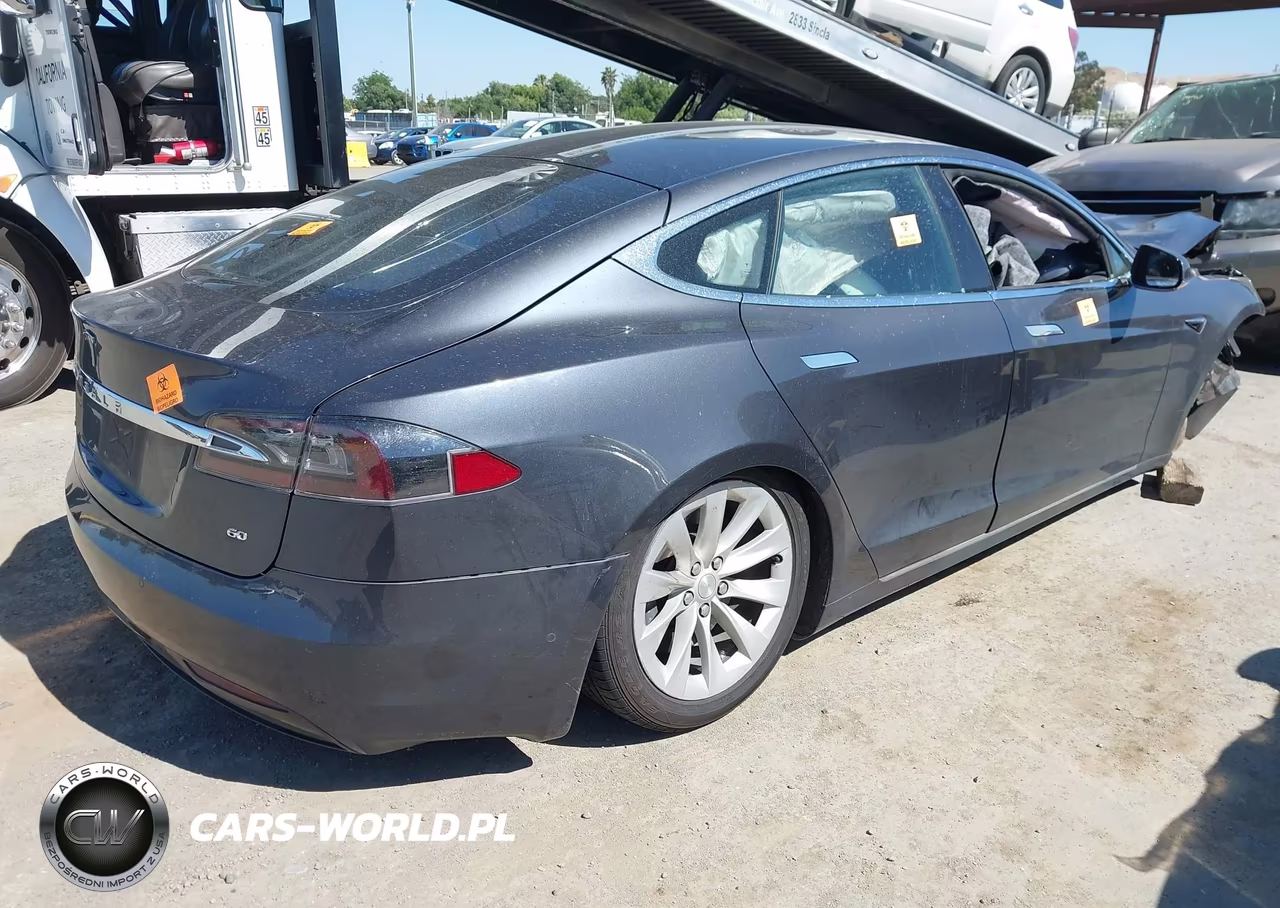 2017 Tesla Model S 60-75 VIN:5YJSA1E14HF185812 - 4